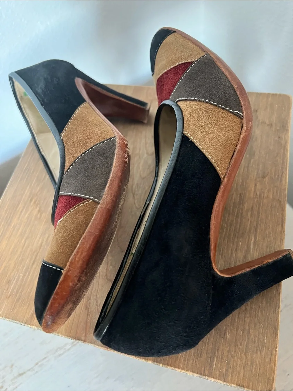 Vintage 60’s suede leather pumps Rosina Ferragamo Schiavone Athens Greece
